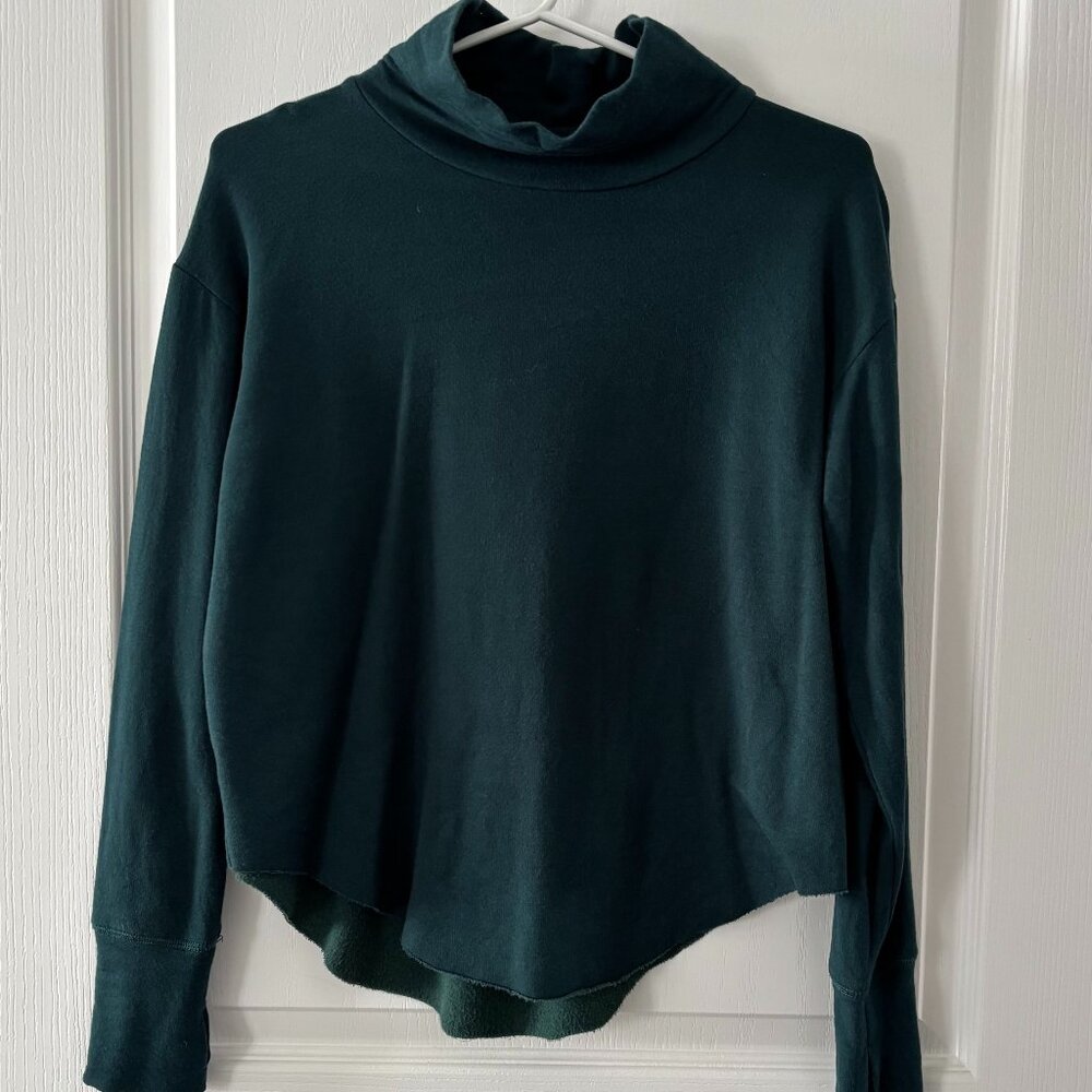 Offline by Aerie - Green mock neck sweatshirt - XS